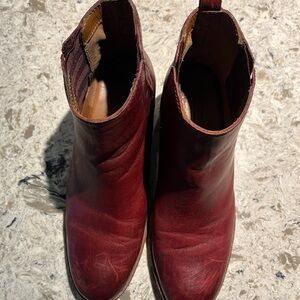 Kork-Ease Burgundy. These have been worn but can’t anymore due to foot issue.